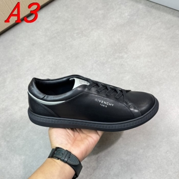GIVENCHY スニーカー学生男子の定番！汚れにくいダークカラー  