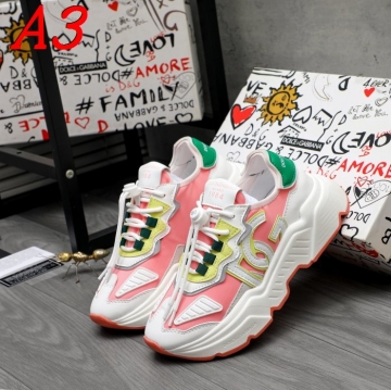 DOLCE＆GABBANA スニーカー夏のビーチサンダル感覚！メッシュスリッポン  