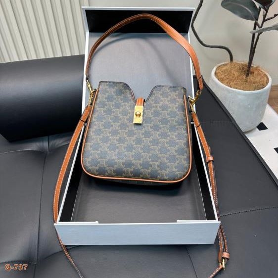 2025 ポップ ショルダーバッグ CELINE  セリーヌ   24CM