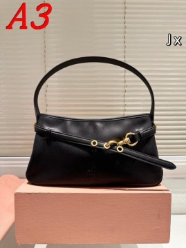 2025 耐久性がある わきの下包み MCM  エムシーエム   35CM