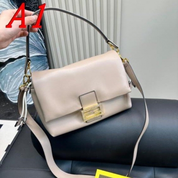 2025 マニッシュ ショルダーバッグ/ショルダーバッグ FENDI  フェンデイ   25CM