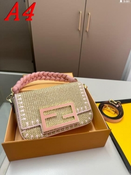 2025 ゴージャス ショルダーバッグ/ハンドバッグ FENDI  フェンデイ   21CM