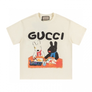  GUCCIグッチ 2025新作   ラウンドネック 半袖Tシャツ   ネーム入り
