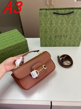 2025 サラッとした ショルダーバッグ/ハンドバッグ GUCCI  グッチ   23CM
