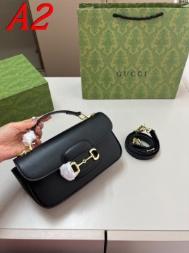 2025 サラッとした ショルダーバッグ/ハンドバッグ GUCCI  グッチ   23CM