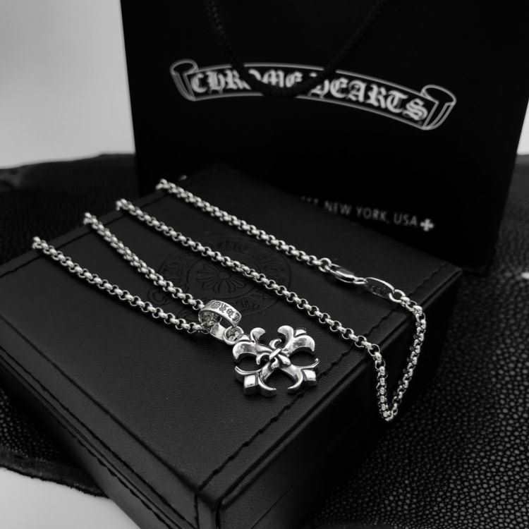 クロムハーツ ペンダント 2025SS 変色防止 CHROME HEARTS