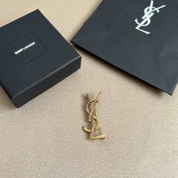イヴ サンローラン ブローチ 2025SS ワードローブの定番 YSL