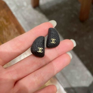 シャネル ピアス 2025SS 経年変化少ない CHANEL