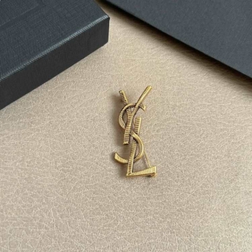 イヴ サンローラン ブローチ 2025SS ワードローブの定番 YSL