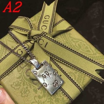 グッチ ネックレス 2025SS 摩擦で色落ちしない GUCCI
