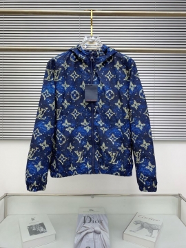 人気激売れ新作 ルイヴィトン コート クール&カジュアル  