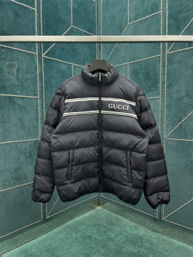 2025 グッチ 注目 ダウンジャケット メンズ 高級感を引き立てる