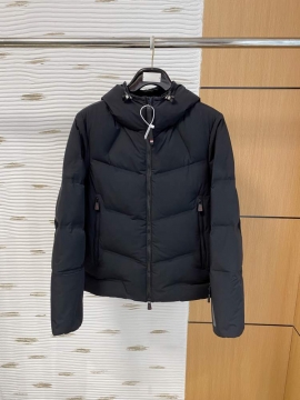 2025 モンクレール プレミアム ダウンジャケット メンズ 撥水、透湿機能があり