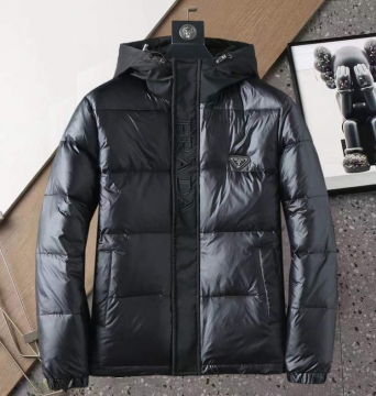 2025 プラダ 本格派 ダウンジャケット メンズ 何にでも合わせ易く格好良く決まる