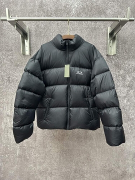 2025 バレンシアガ 新登場 メンズ ダウンジャケット アウトドアに着用