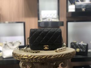 シャネル 2色可選 非常にシンプルなデザインな CHANEL 幅広いアイテムを展開 レディースバッグ