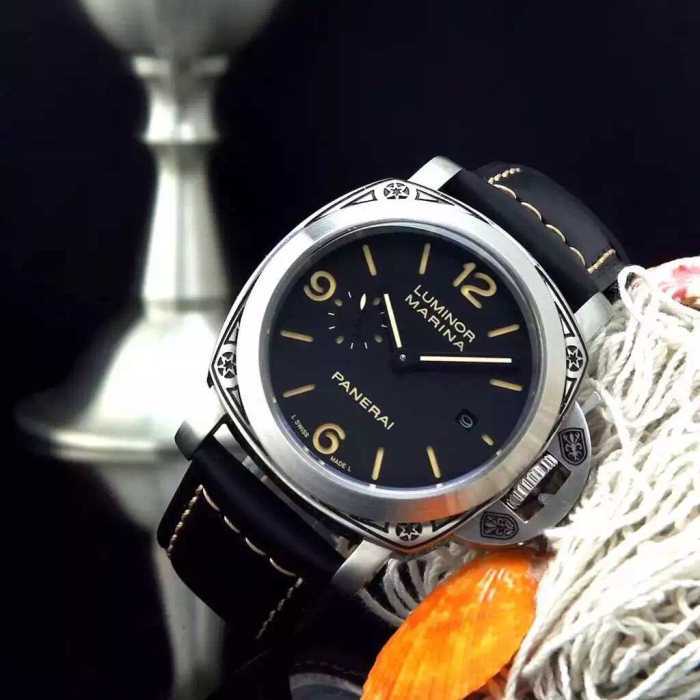 コスパ最高のプライス2020 PANERAI パネライ 3針クロノグラフ 日付表示腕時計