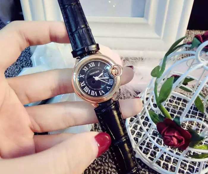2020スタイリッシュな印象 カルティエCARTIER女性用腕時計 輸入クオーツムーブメント 多色選択可