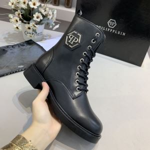 レザーブーツ 今年注目すべき秋冬ファッション フィリッププレインヒットする秋冬コレクション PHILIPP PLEIN 2020トレンドアイテム激安