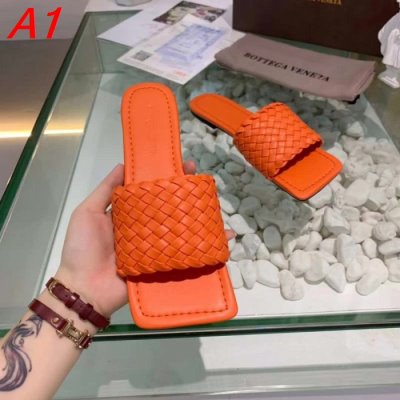BOTTEGA VENETA ボッテガヴェネタ サンダル/ミュール 今年も人気 AT