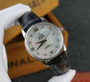 完売品 2020 OMEGA オメガ 3針クロノグラフ 日付表示 ダイヤベゼル 女性用腕時計 4色可選